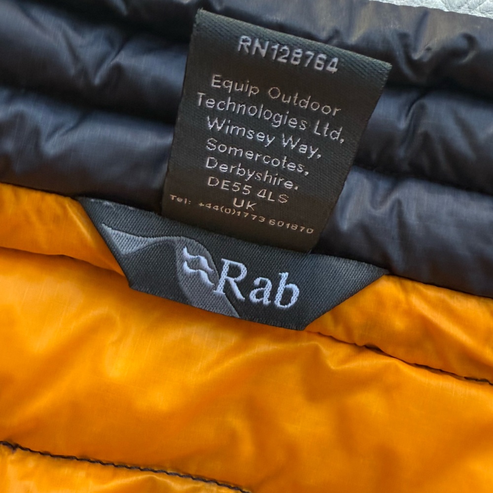Rab Microlight puffer jacket size medium - image 3